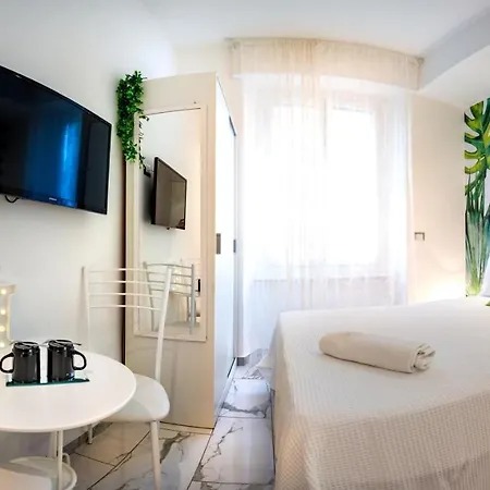 Ora Blu Guest house *