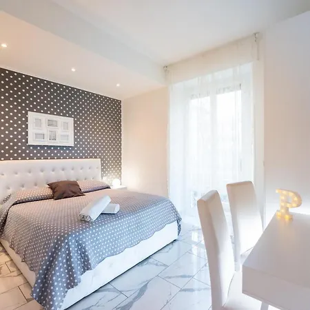 Ora Blu Guest house *